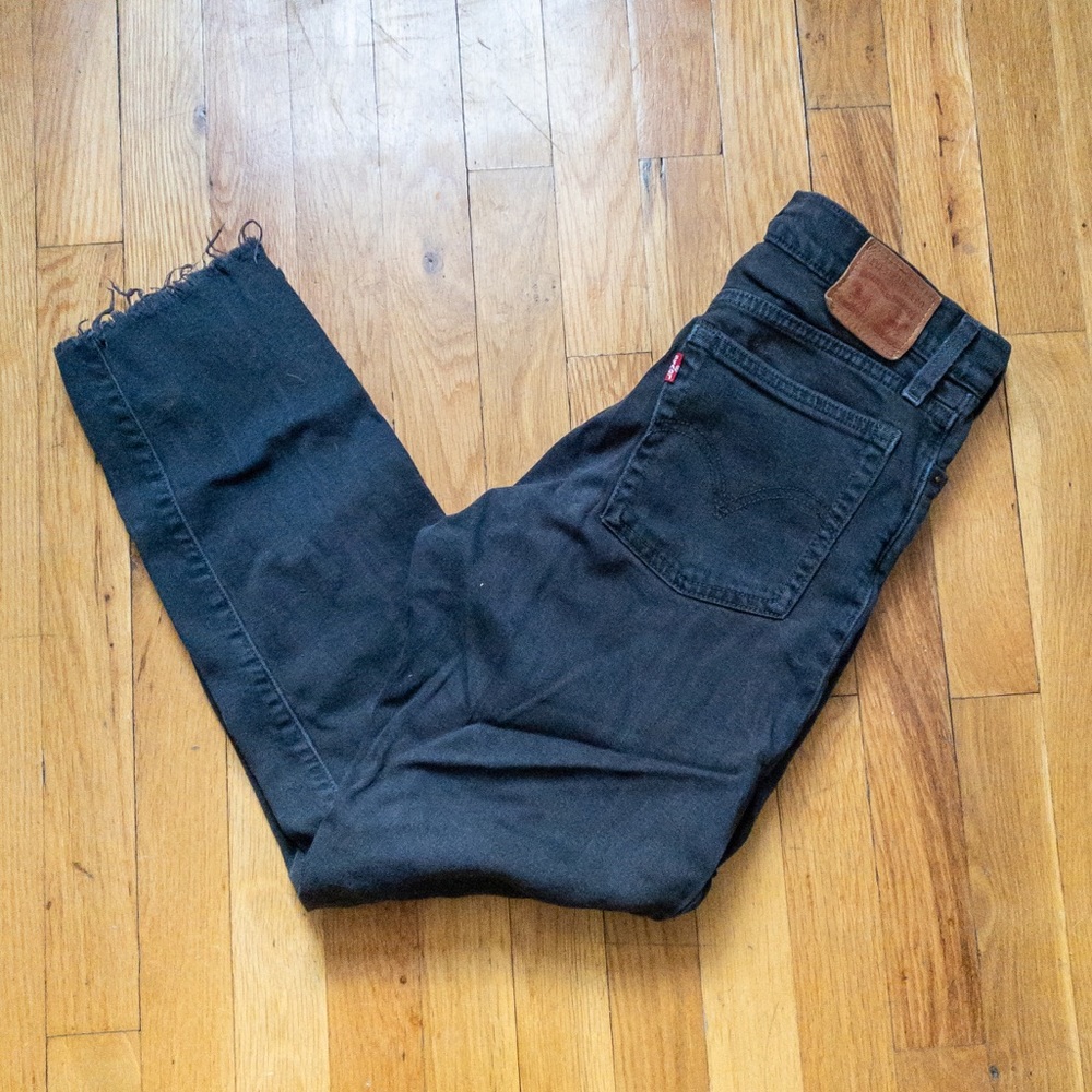 ✨Host Pick✨ Levi’s High-Waisted Jeans